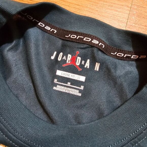 Air Jordan Sport Tee T-Shirt MJ Poster Logo Midnight Spruce Medium M Blue White - Picture 6 of 9